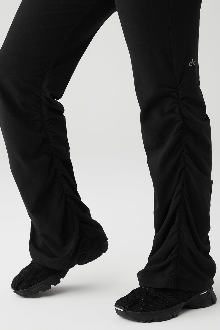 Ruched Soft Sculpt Pant - Black