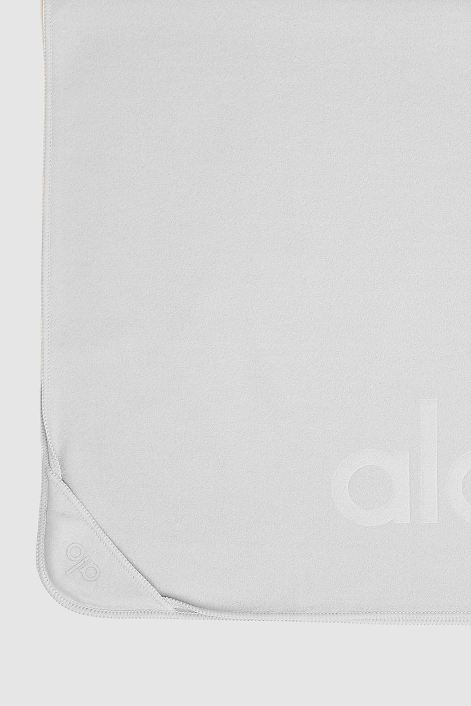 Performance No Sweat Hand Towel - Dove Grey