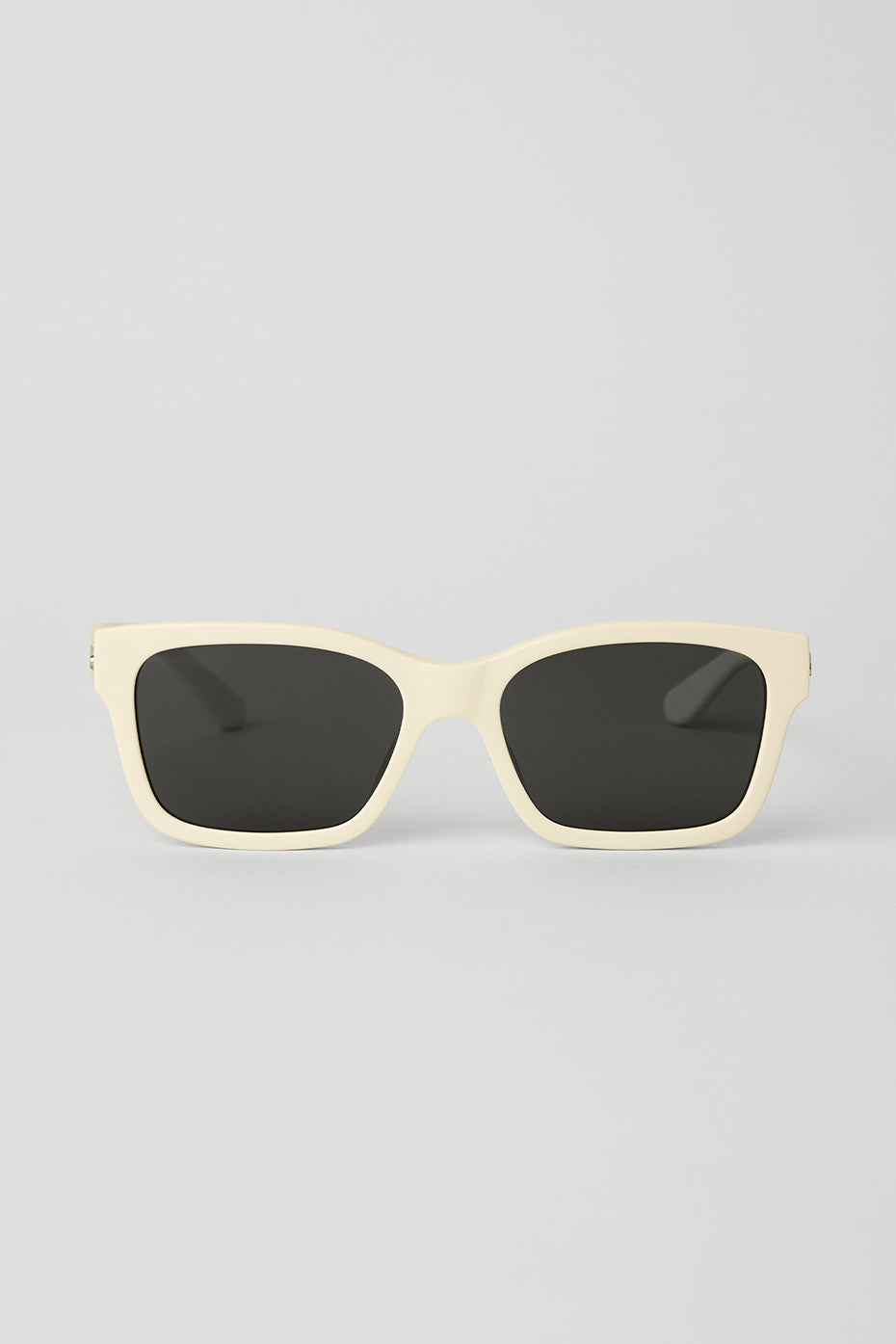 Chill Sunglasses - Black/French Vanilla