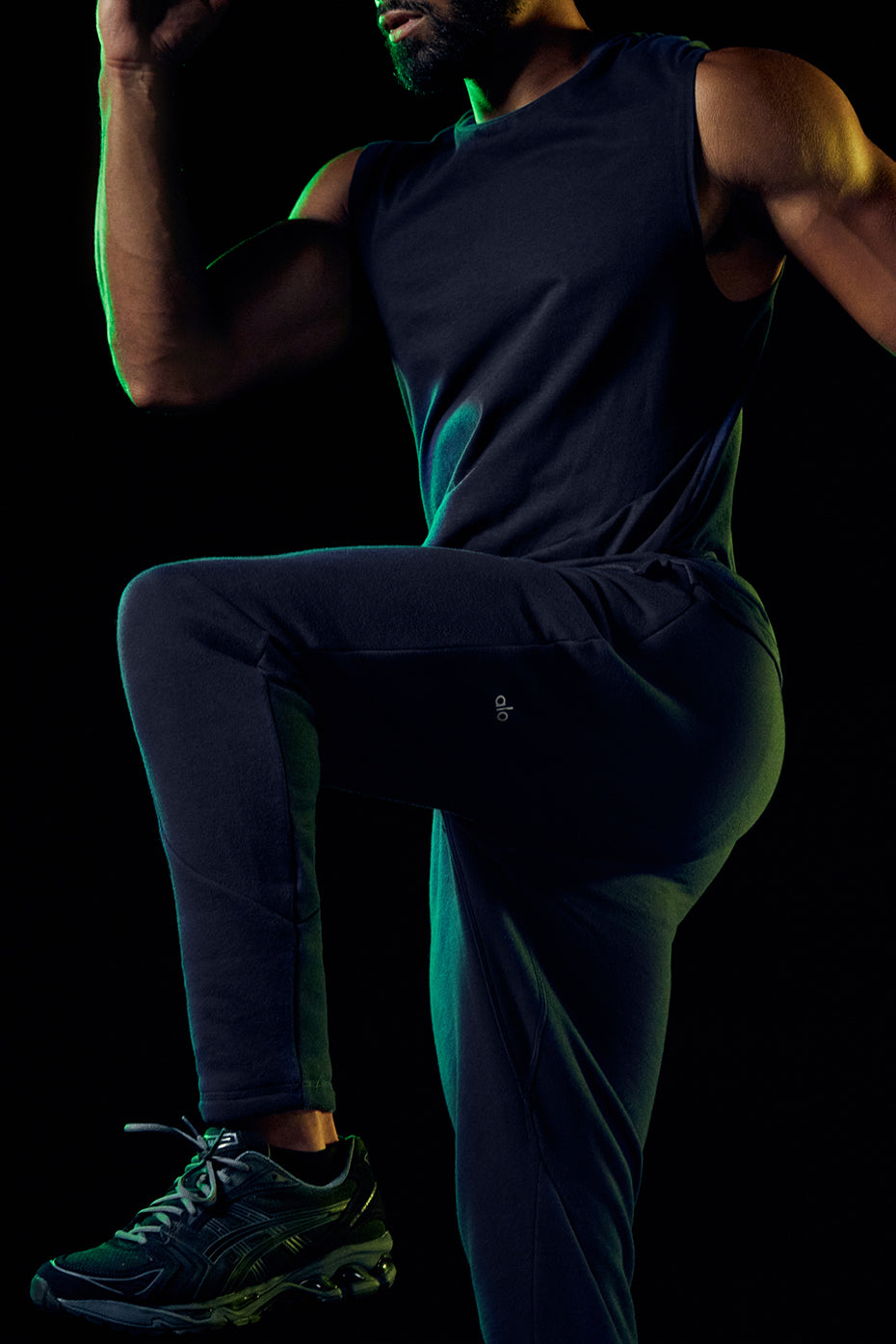 The Triumph Sweatpant - Navy