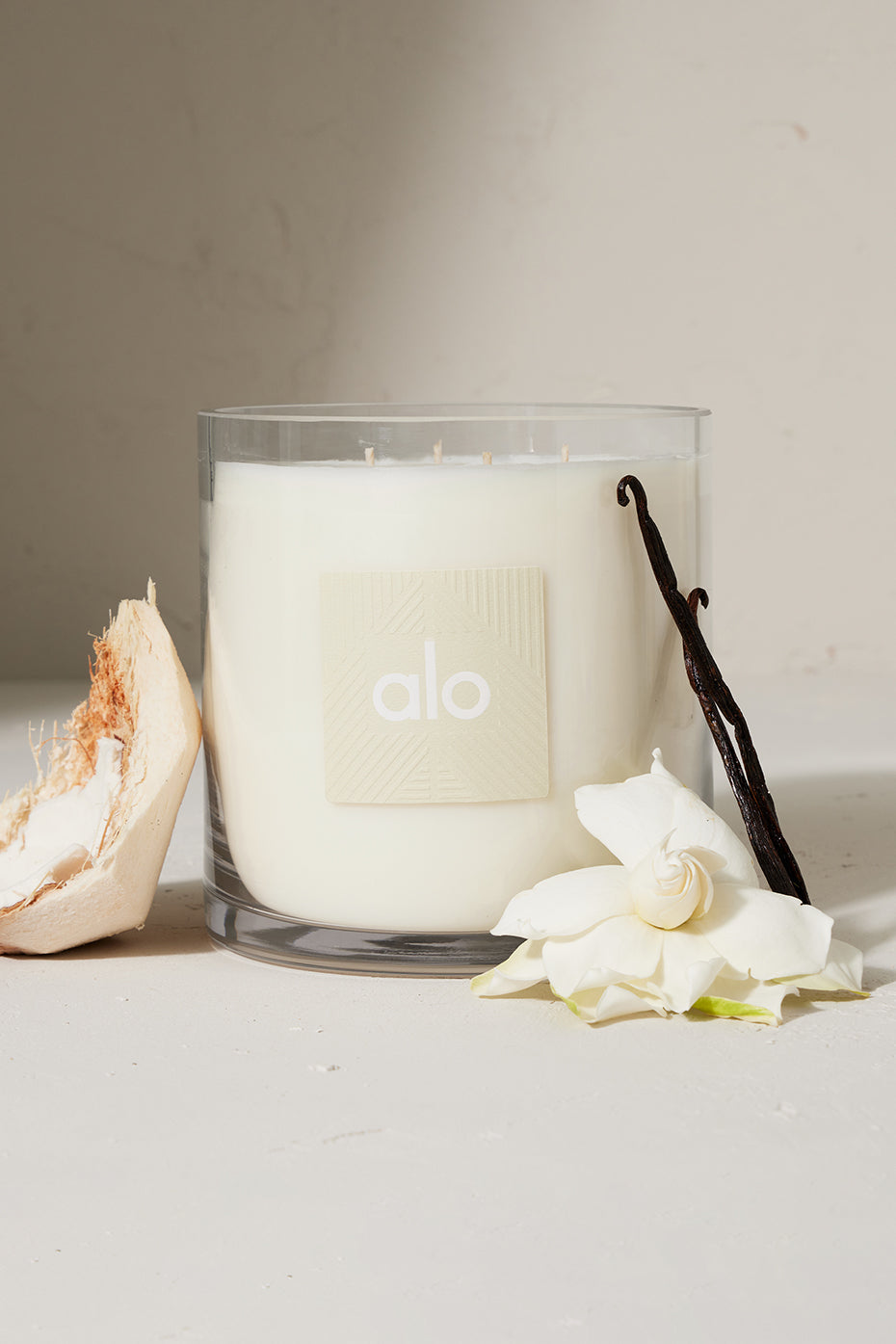 Alo Love Candle - 60 oz
