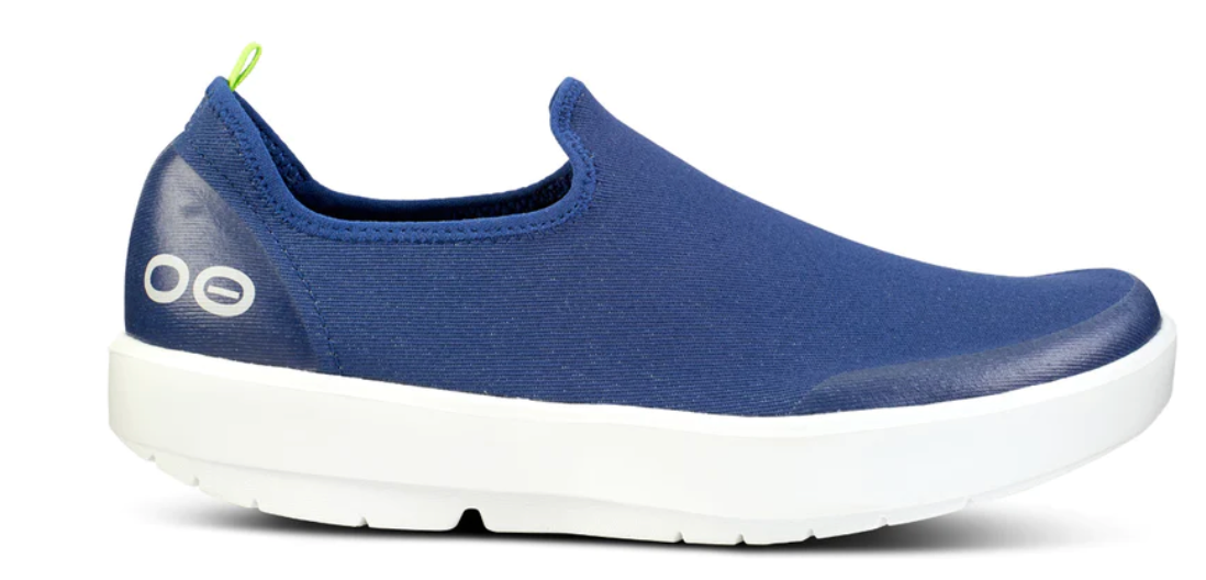 Women's Oofos OOmg eeZee Low Shoe