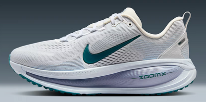 Women's Nike Vomero 18