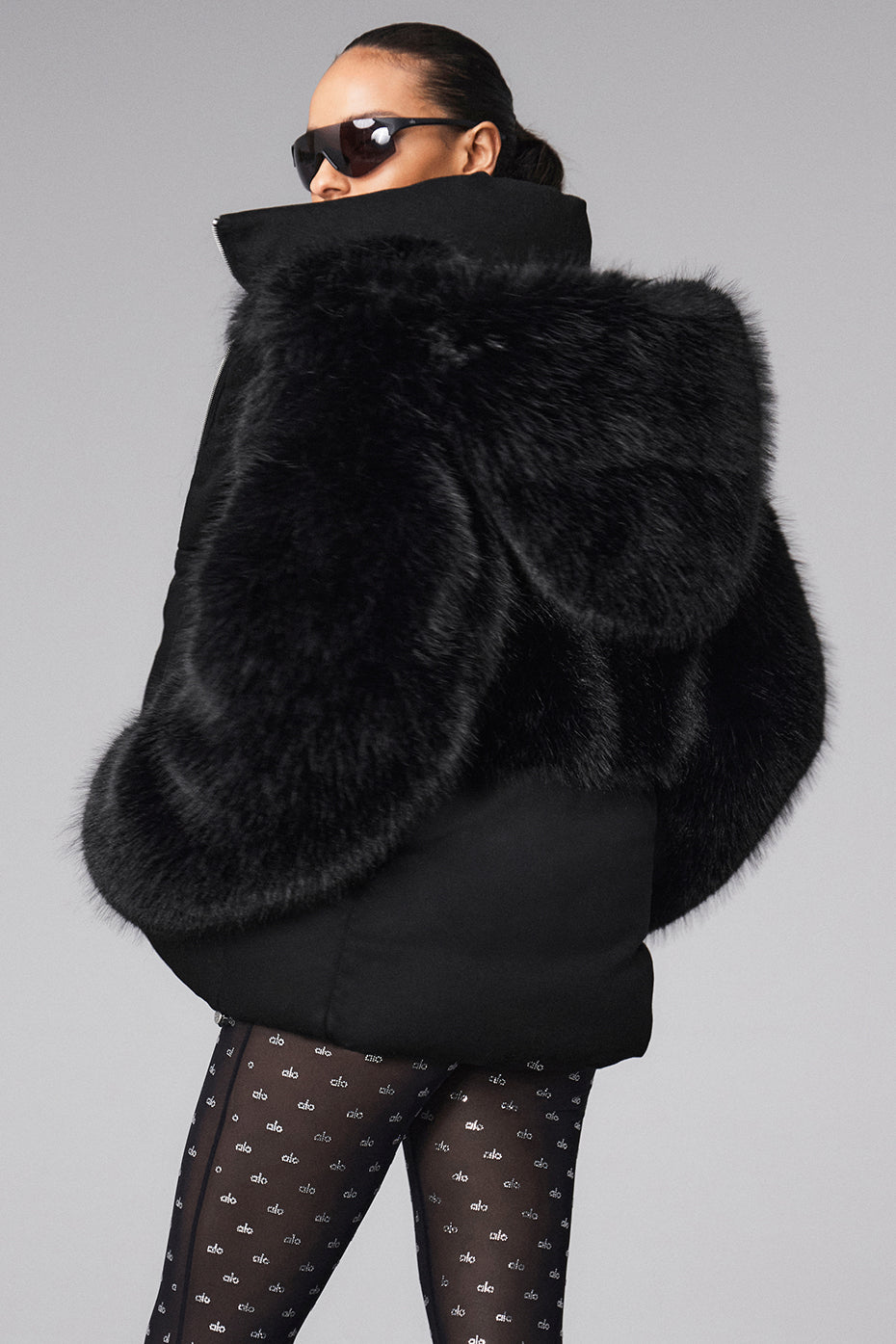 La Premiere Opulent Faux Fur Stunner Jacket - Black/Black