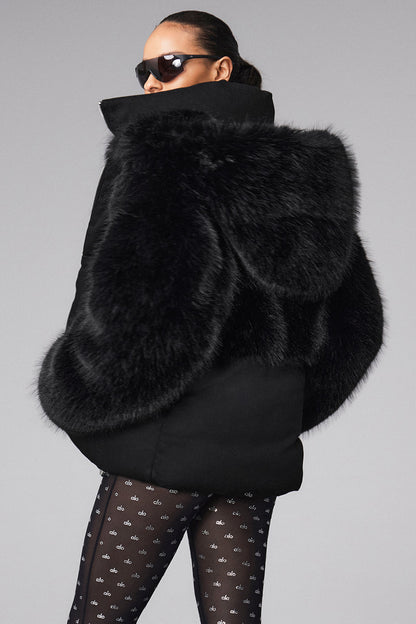 La Premiere Opulent Faux Fur Stunner Jacket - Black/Black