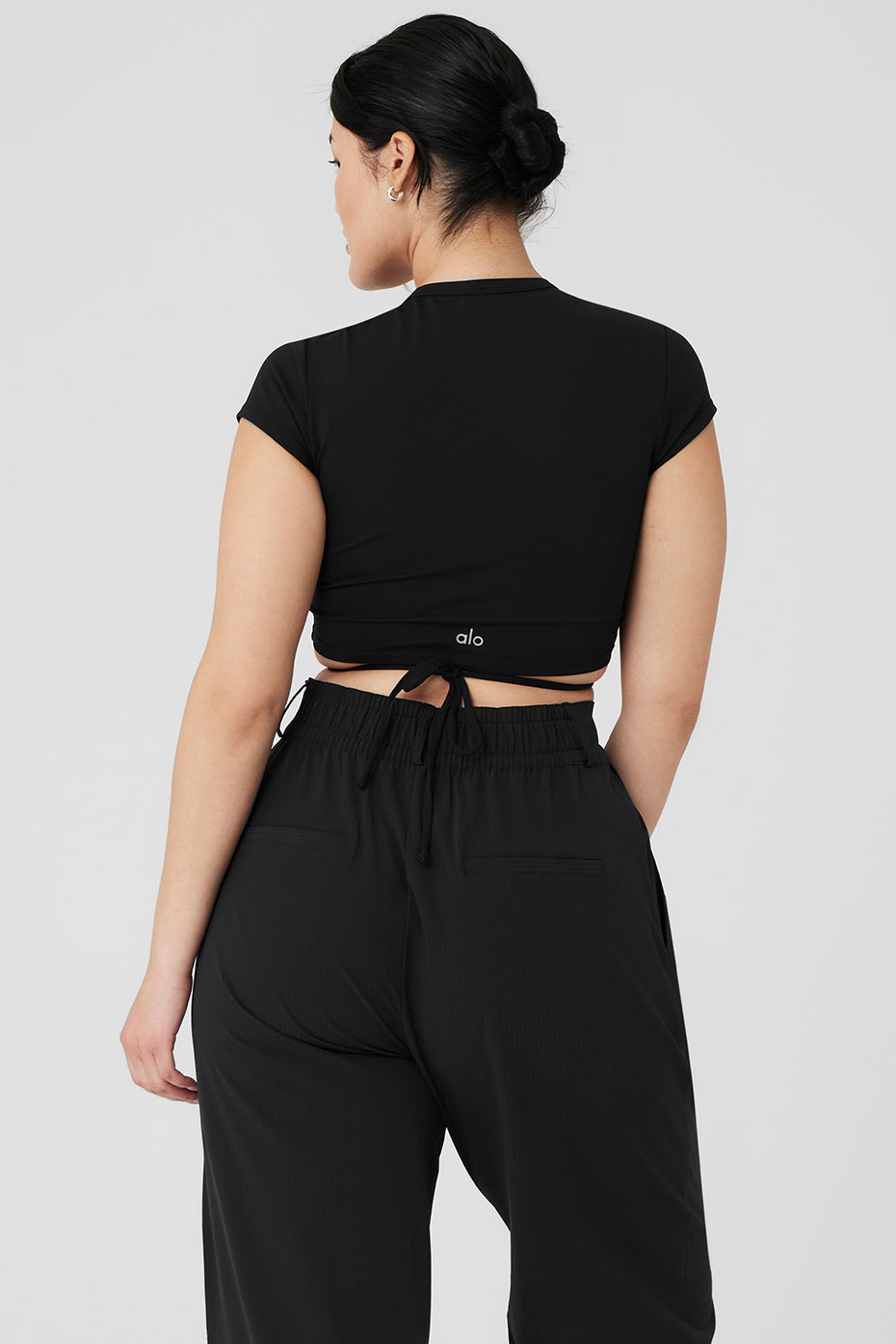 Airbrush Criss Cross Short Sleeve - Black