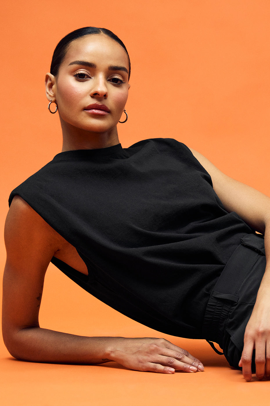 Headliner Shoulder Pad Sleeveless Tee - Black