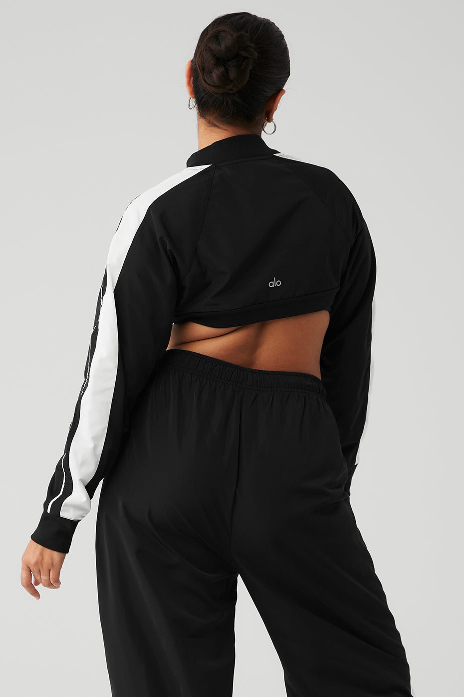 Racetrack Shrug - Black/White