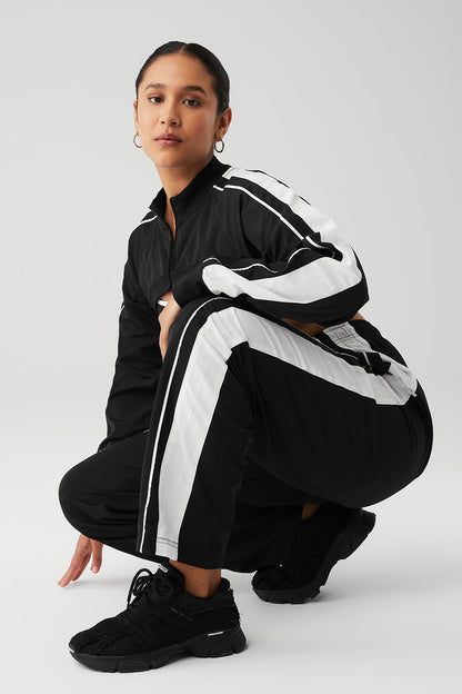Racetrack Shrug - Black/White