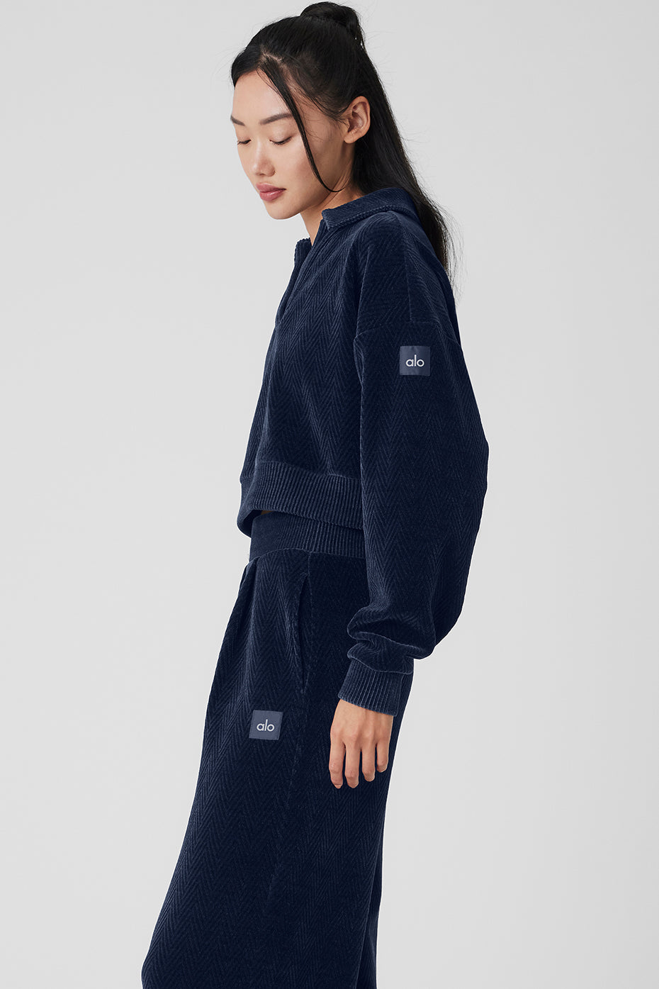 Cropped Cozy Day Henley Pullover - Navy
