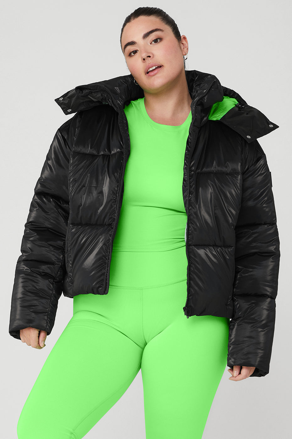 Pearlized Pristine Puffer - Black/Green Glow