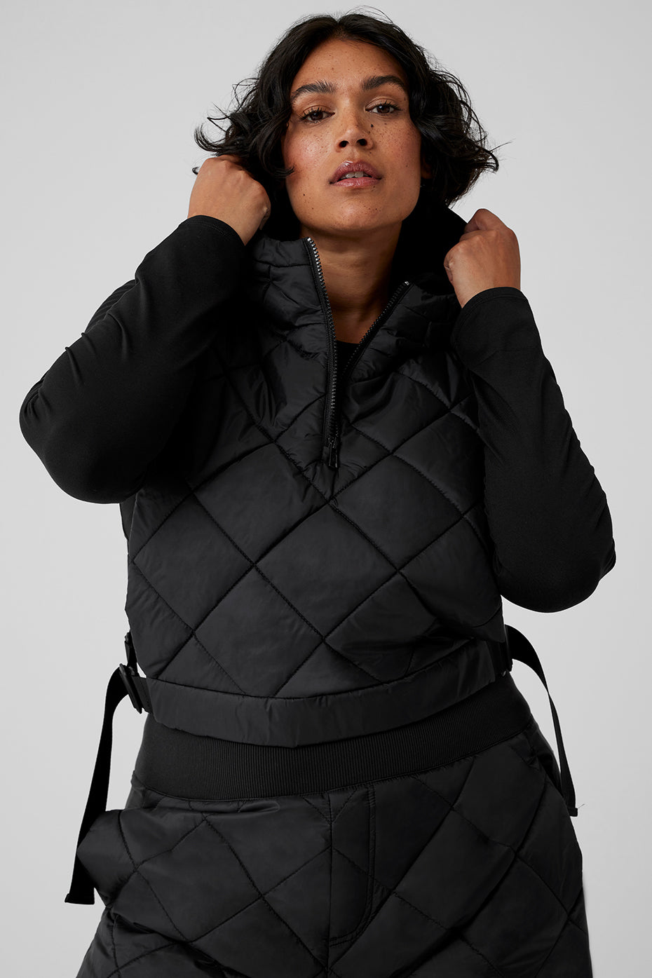 Cropped Snowrider Sleeveless Puffer Top - Black