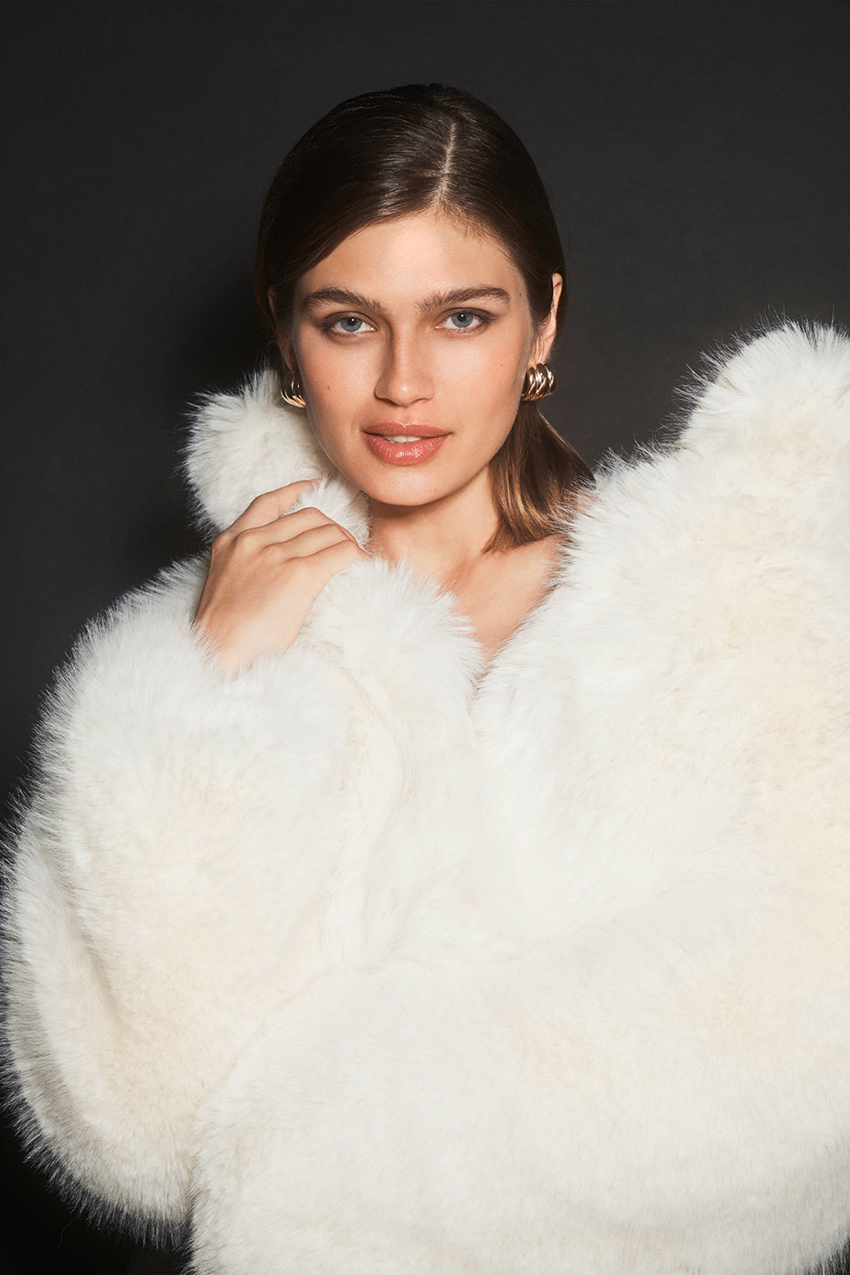 Opulent Faux Fur Cropped Jacket - Ivory