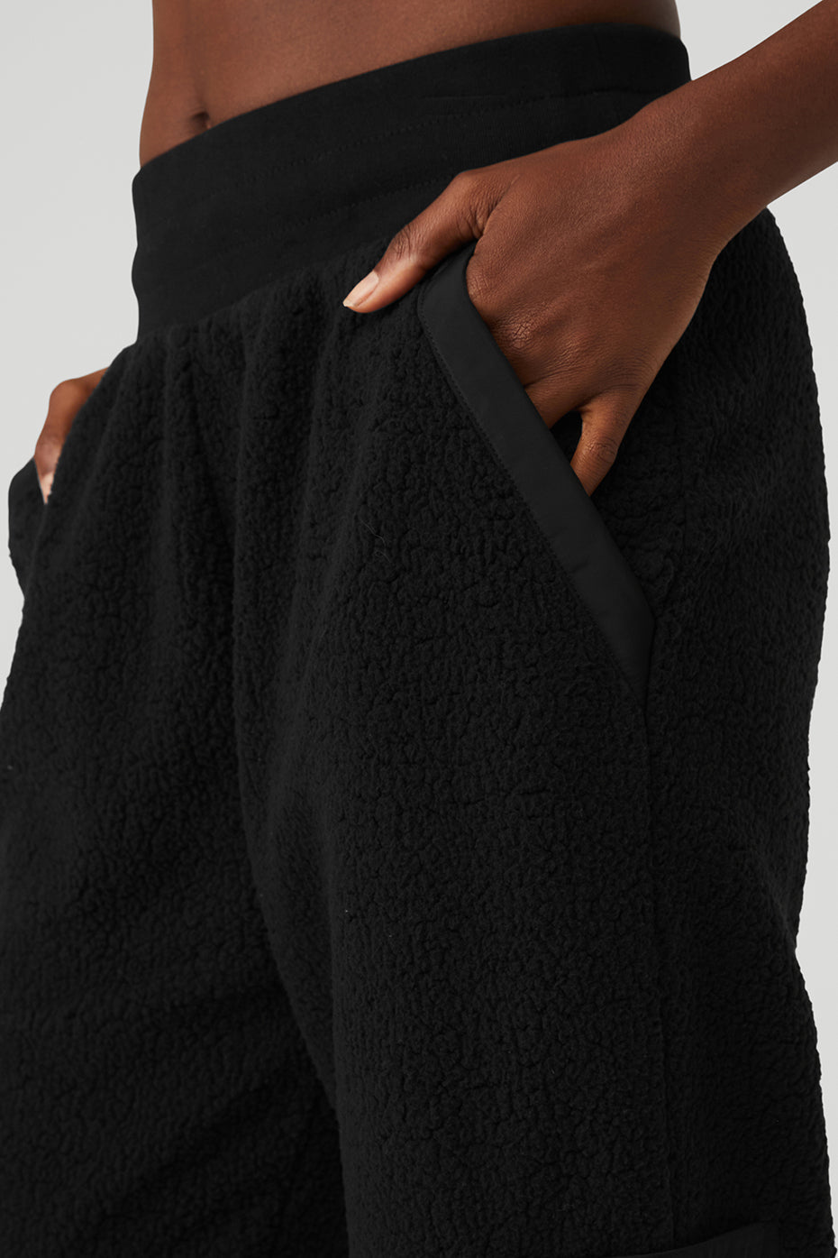 Micro Sherpa High-Waist Solstice Sweatpant - Black