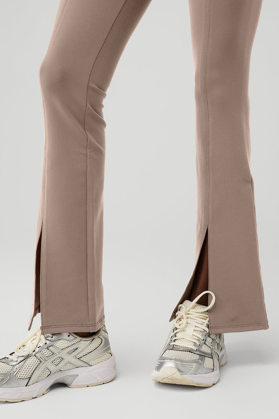 Airbrush High-Waist 7/8 Flutter Legging - Taupe