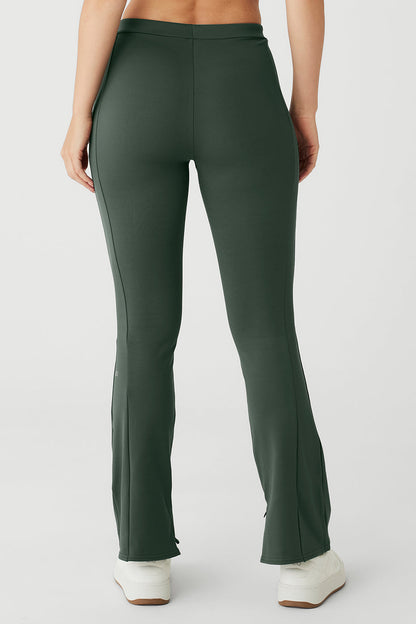 High-Waist 7/8 Zip It Flare Legging - Dark Cactus