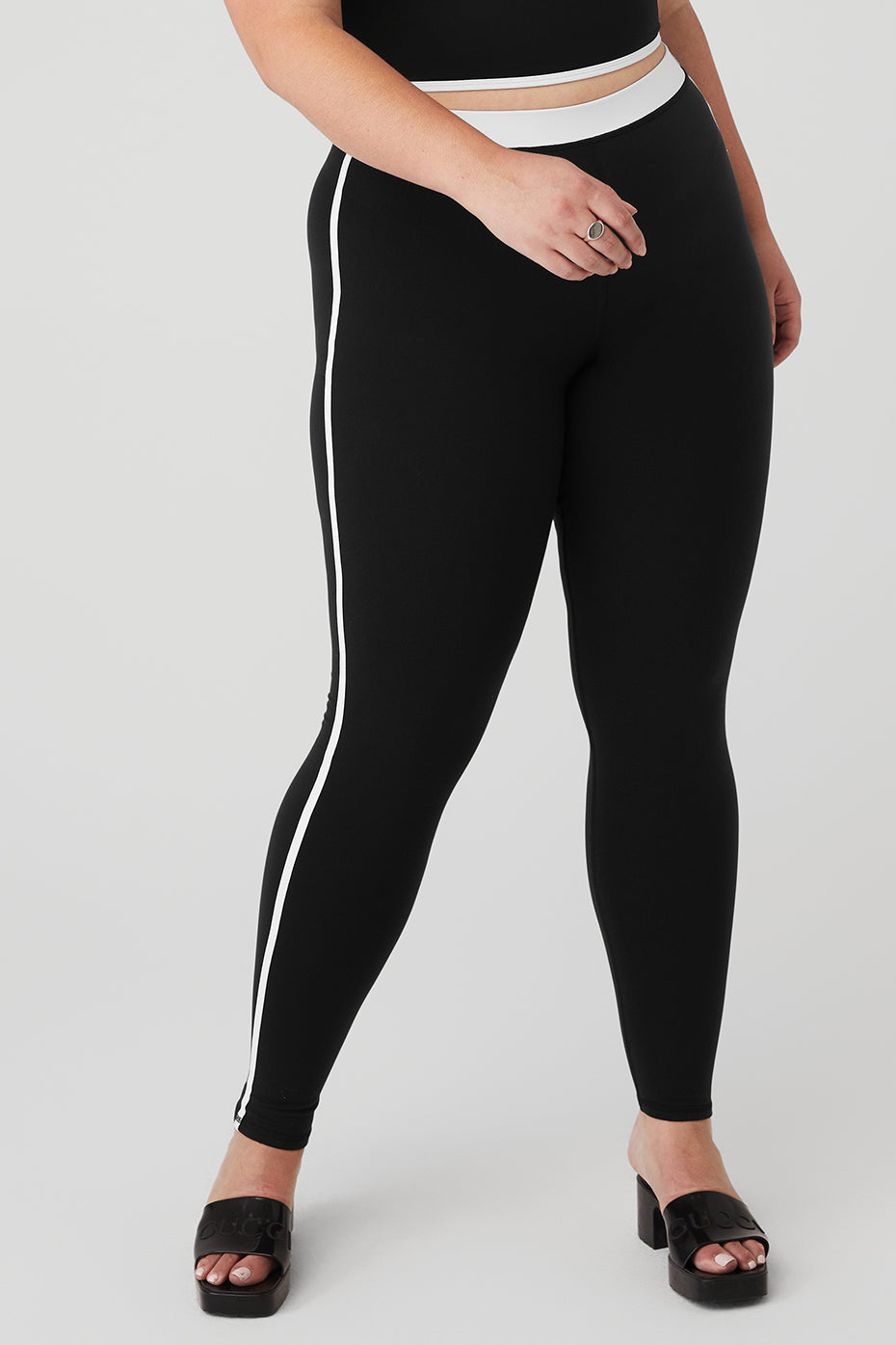 Airbrush High-Waist Streamlined Legging - Black/White