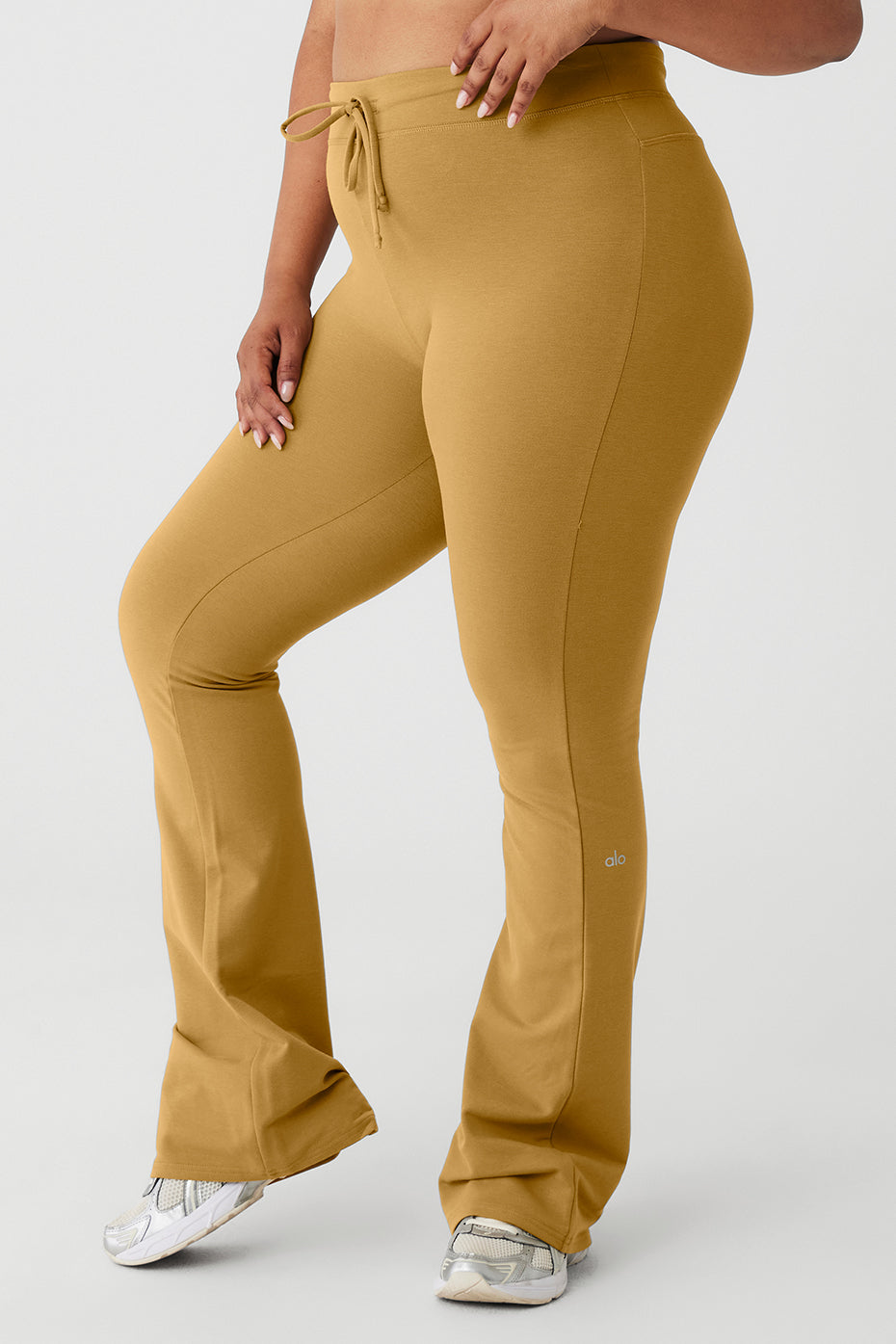 Sway Bootcut Sweatpant - Golden Olive Branch