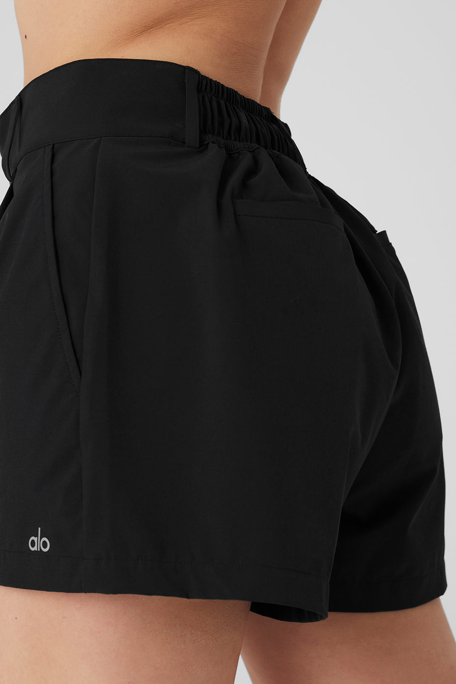 High-Waist Status Trouser Short - Black